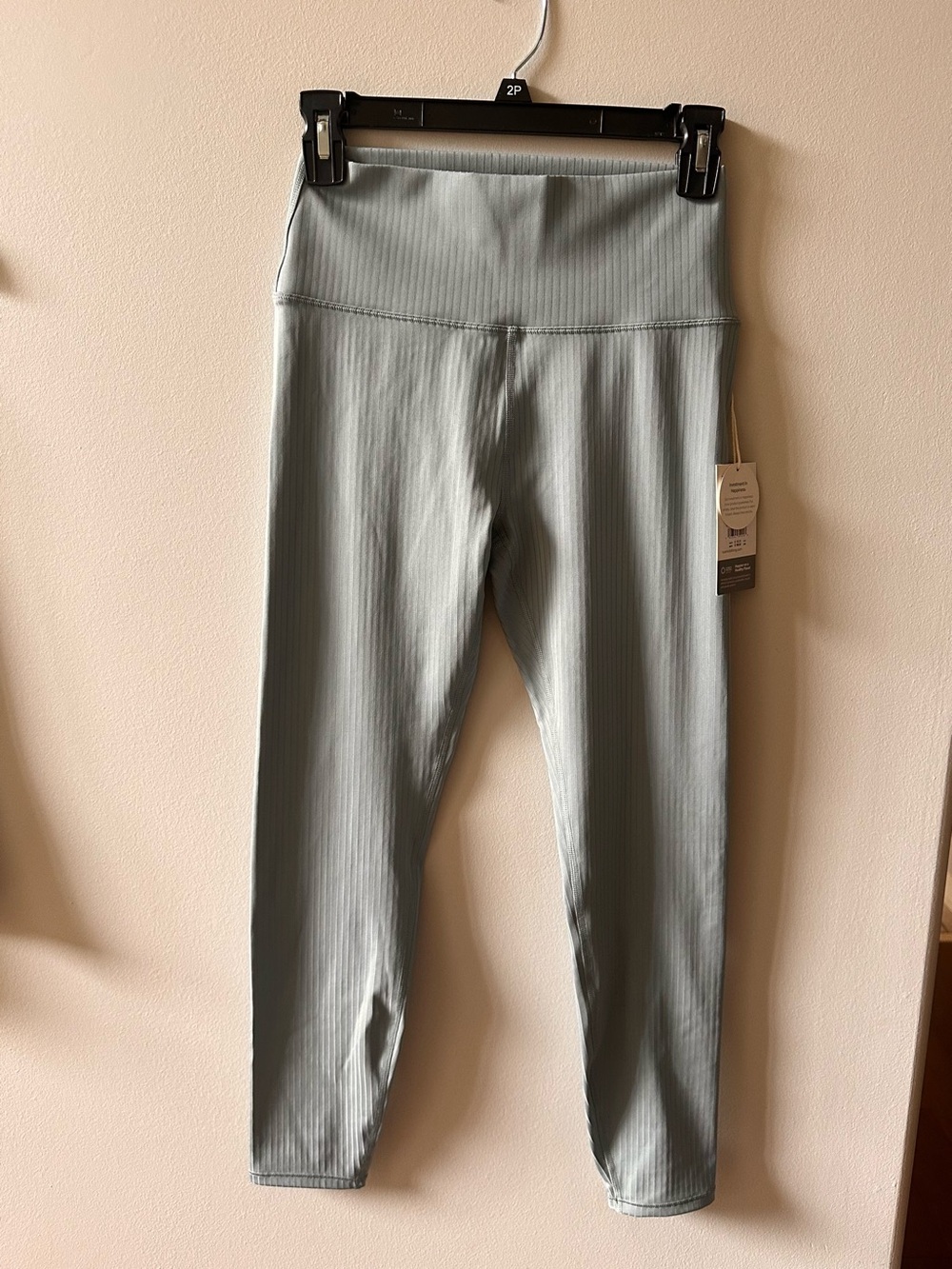 Vuori High-Waist Ribbed Leggings in Sage Green Small